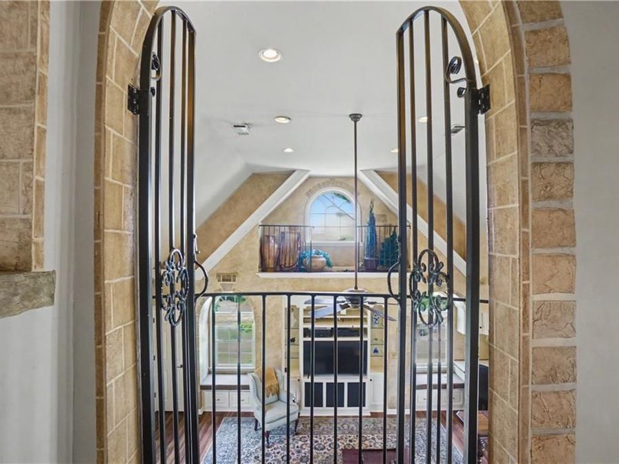 Property Image 36
