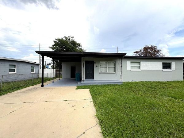 821 S SOLANDRA DRIVE , ORLANDO, FL 32807