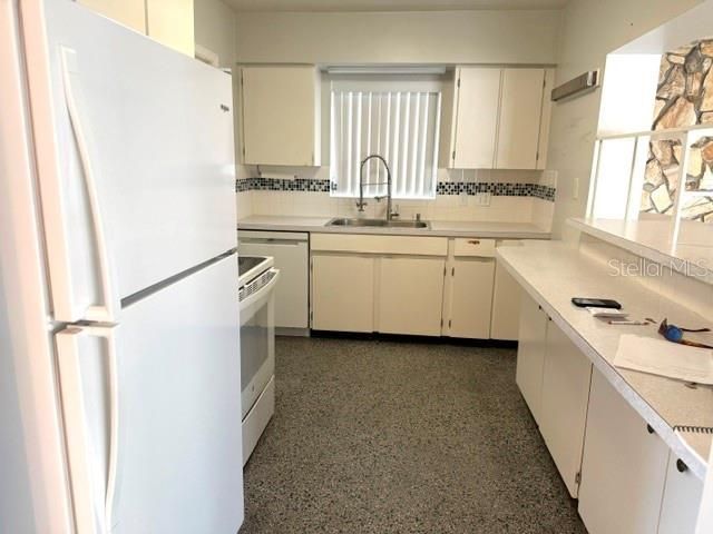 3933 58th Lane N, Saint Petersburg, FL 33709 Photo