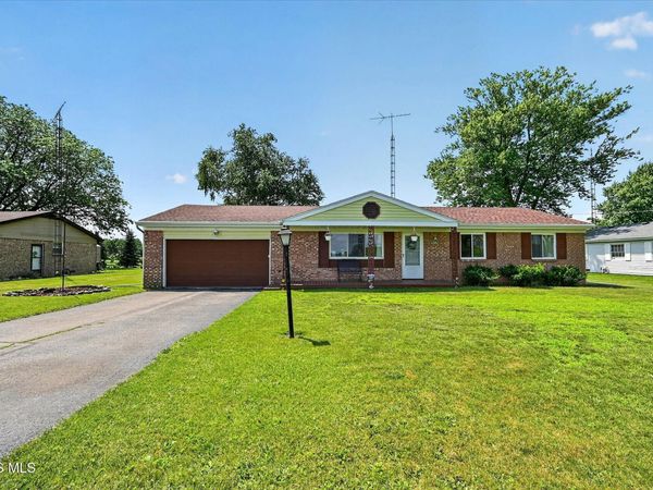 2897 County Road H, Swanton, OH 43558