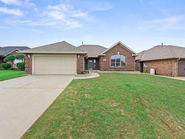 725 NE 20th Street, Moore, OK 73160