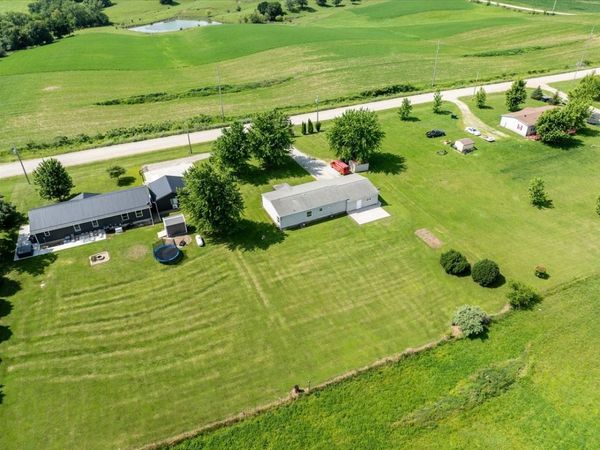1195 Forest Home Road, Montezuma, IA 50171