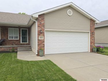 7433 S 16th Street, Lincoln, NE 68512