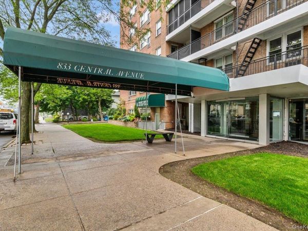 833 Central Avenue , Unit 5B, Far Rockaway, NY 11691