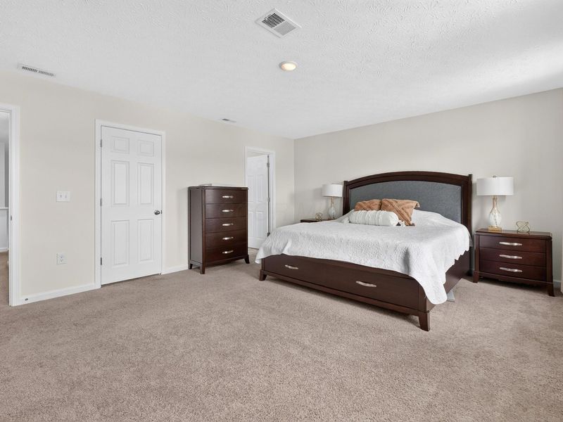 1549 Lewes Castle Drive, Grove City, OH 43123 Photo 16