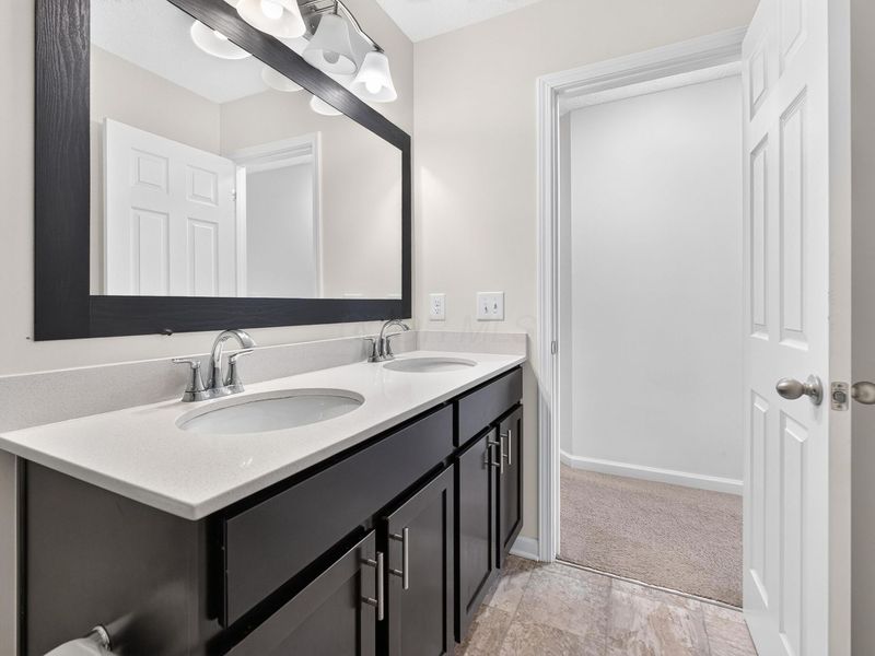 1549 Lewes Castle Drive, Grove City, OH 43123 Photo 27