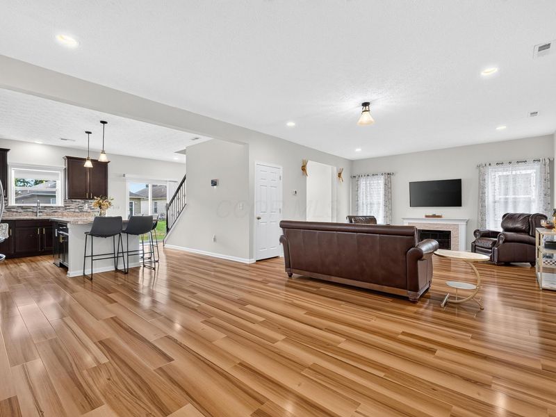 1549 Lewes Castle Drive, Grove City, OH 43123 Photo 6