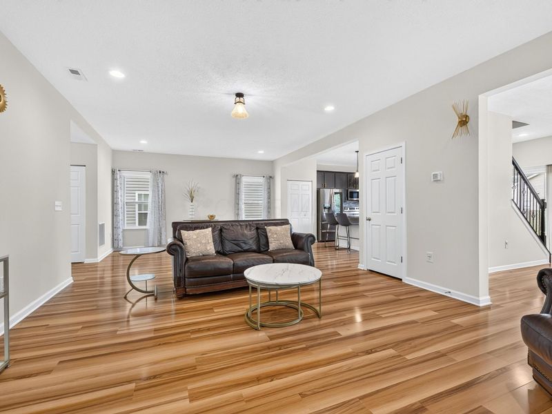 1549 Lewes Castle Drive, Grove City, OH 43123 Photo 9