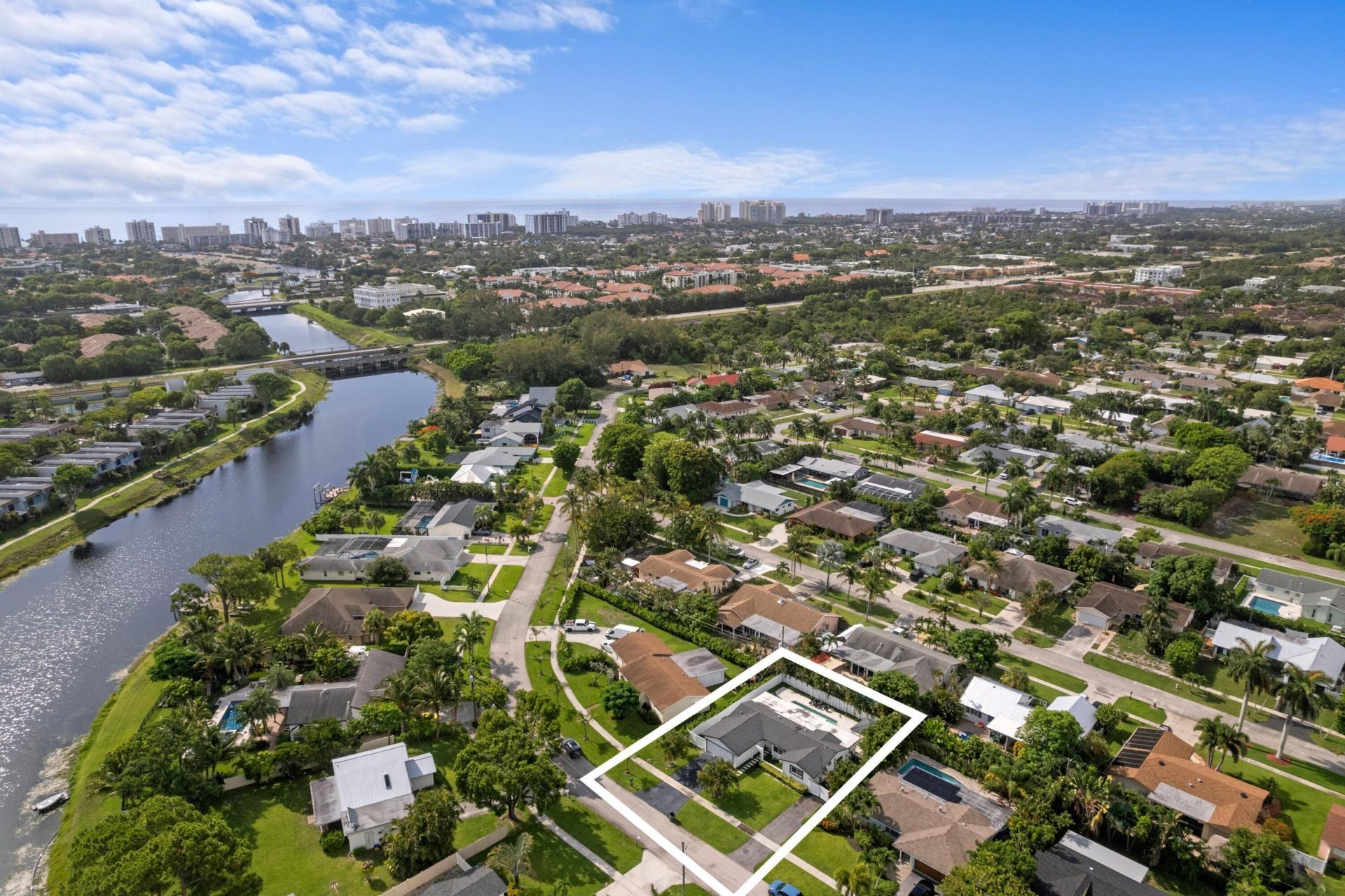 124 Oregon Lane, Boca Raton, FL 33487 Photo