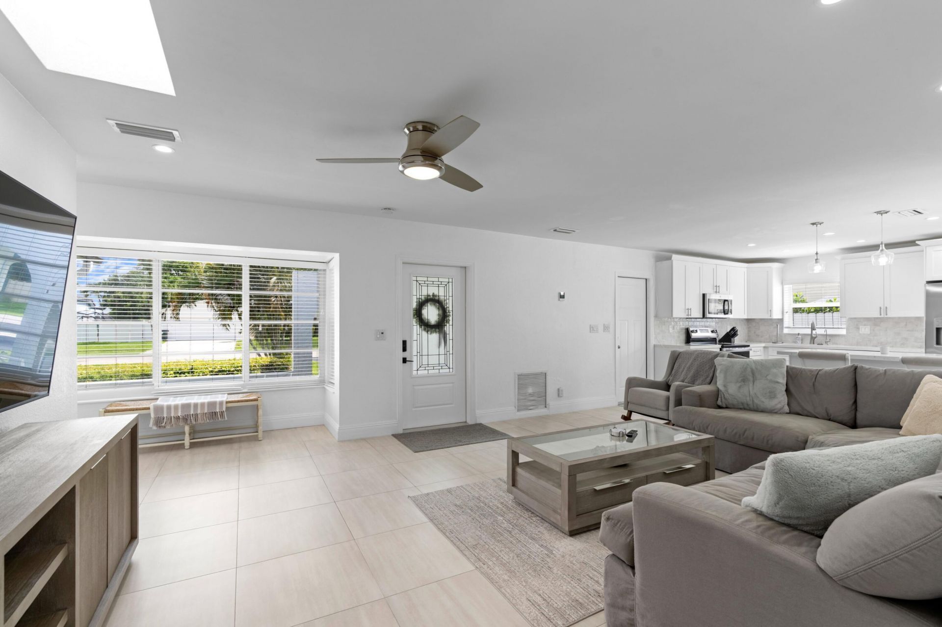 124 Oregon Lane, Boca Raton, FL 33487 Photo