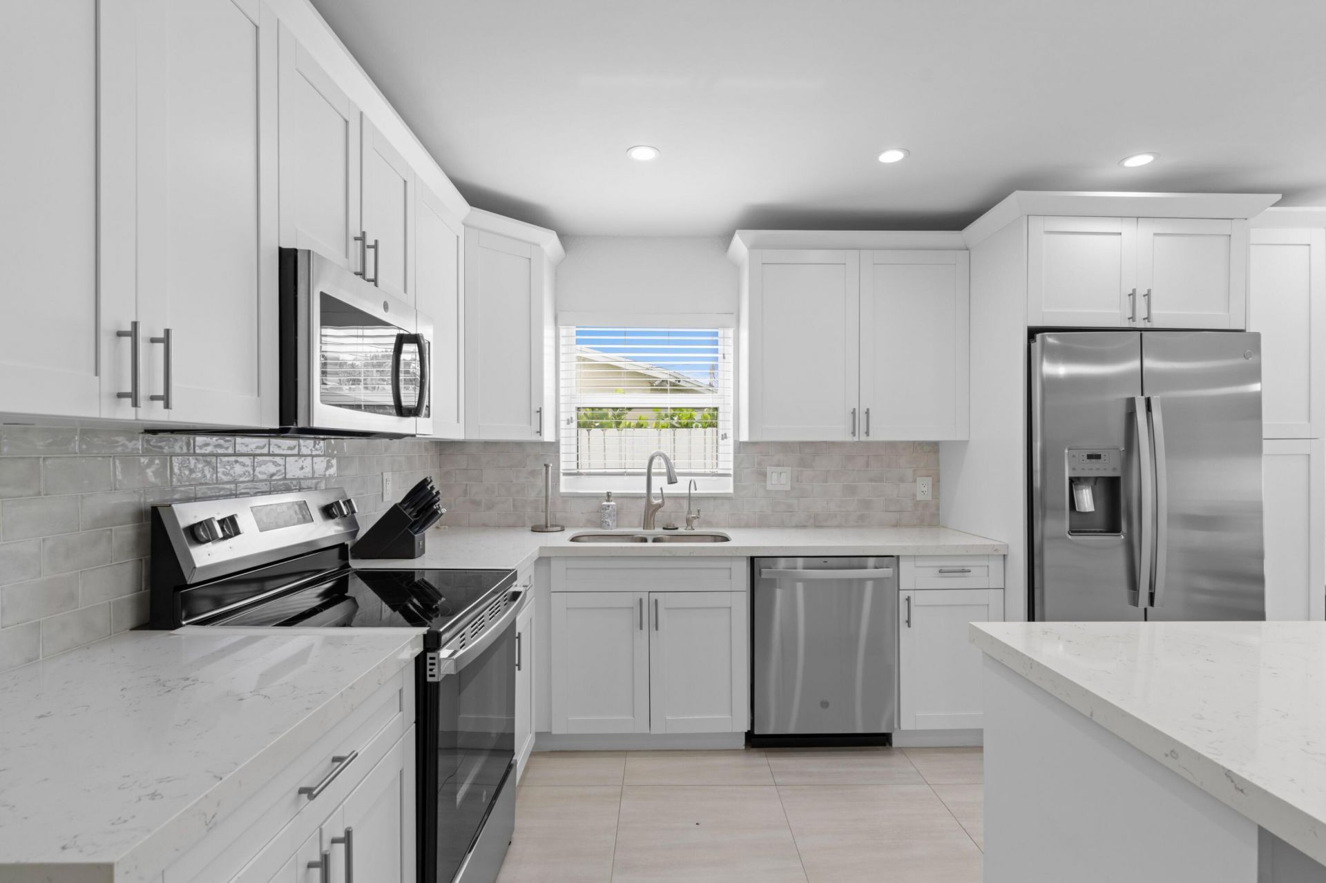 124 Oregon Lane, Boca Raton, FL 33487 Photo