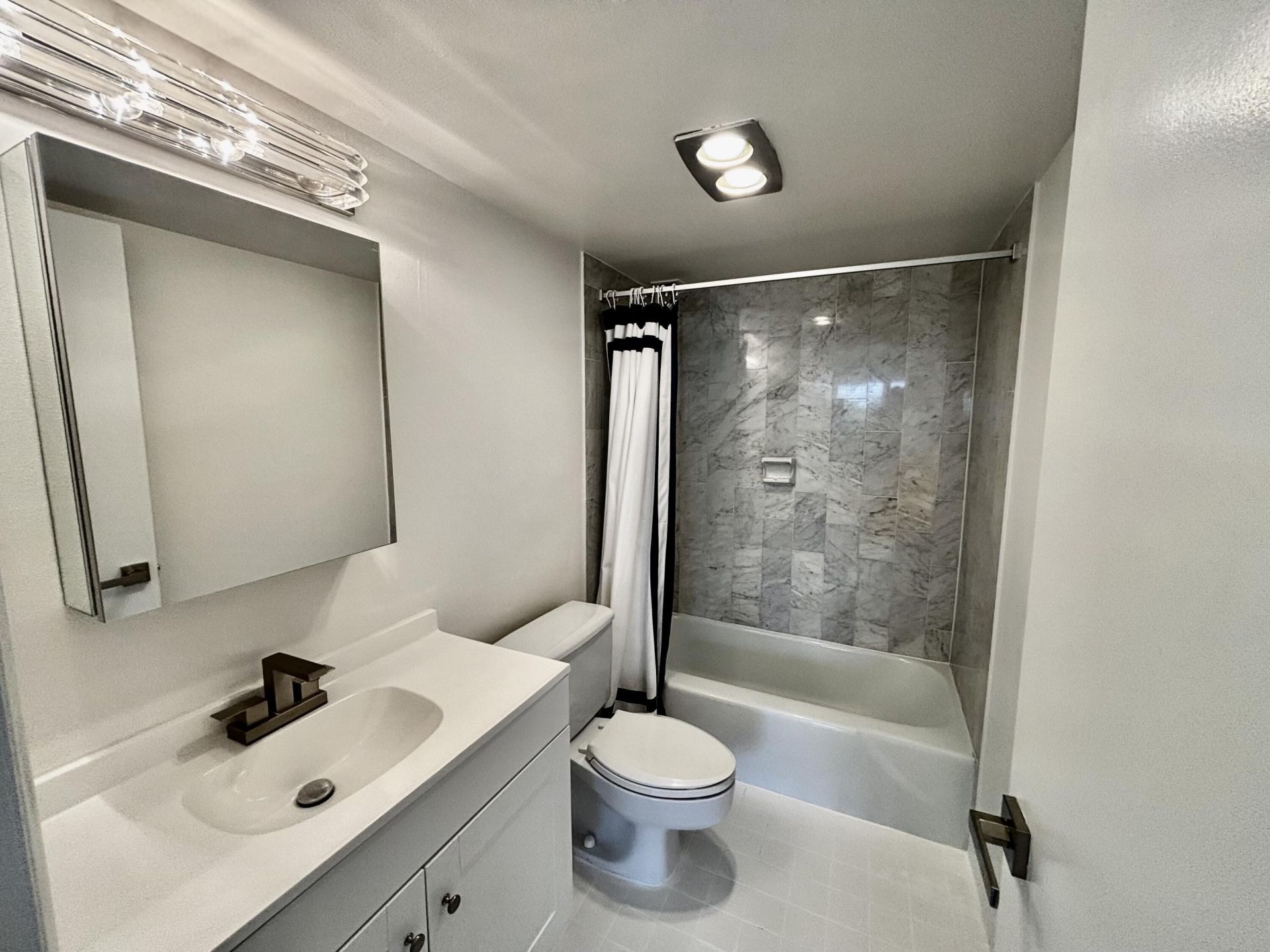 340 Sunset Drive, Unit 501, Fort Lauderdale, FL 33301 Photo