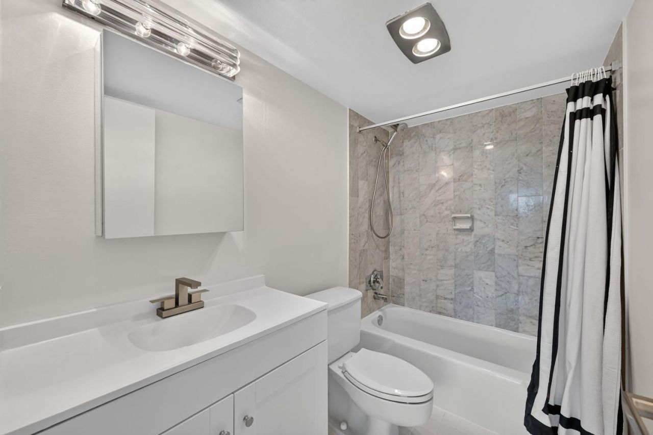 340 Sunset Drive, Unit 501, Fort Lauderdale, FL 33301 Photo