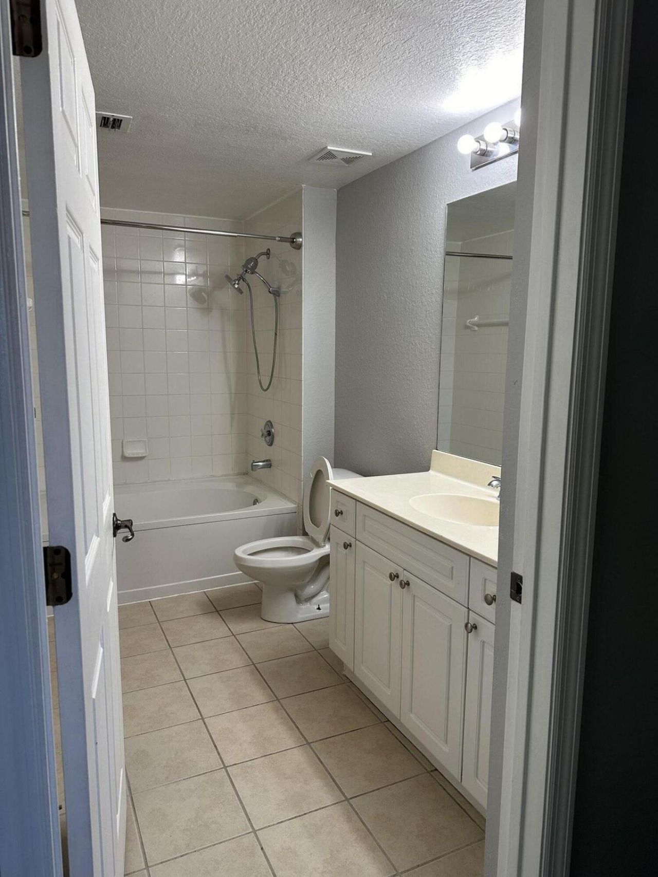 2730 Anzio Court, Unit 303, Palm Beach Gardens, FL 33410 Photo