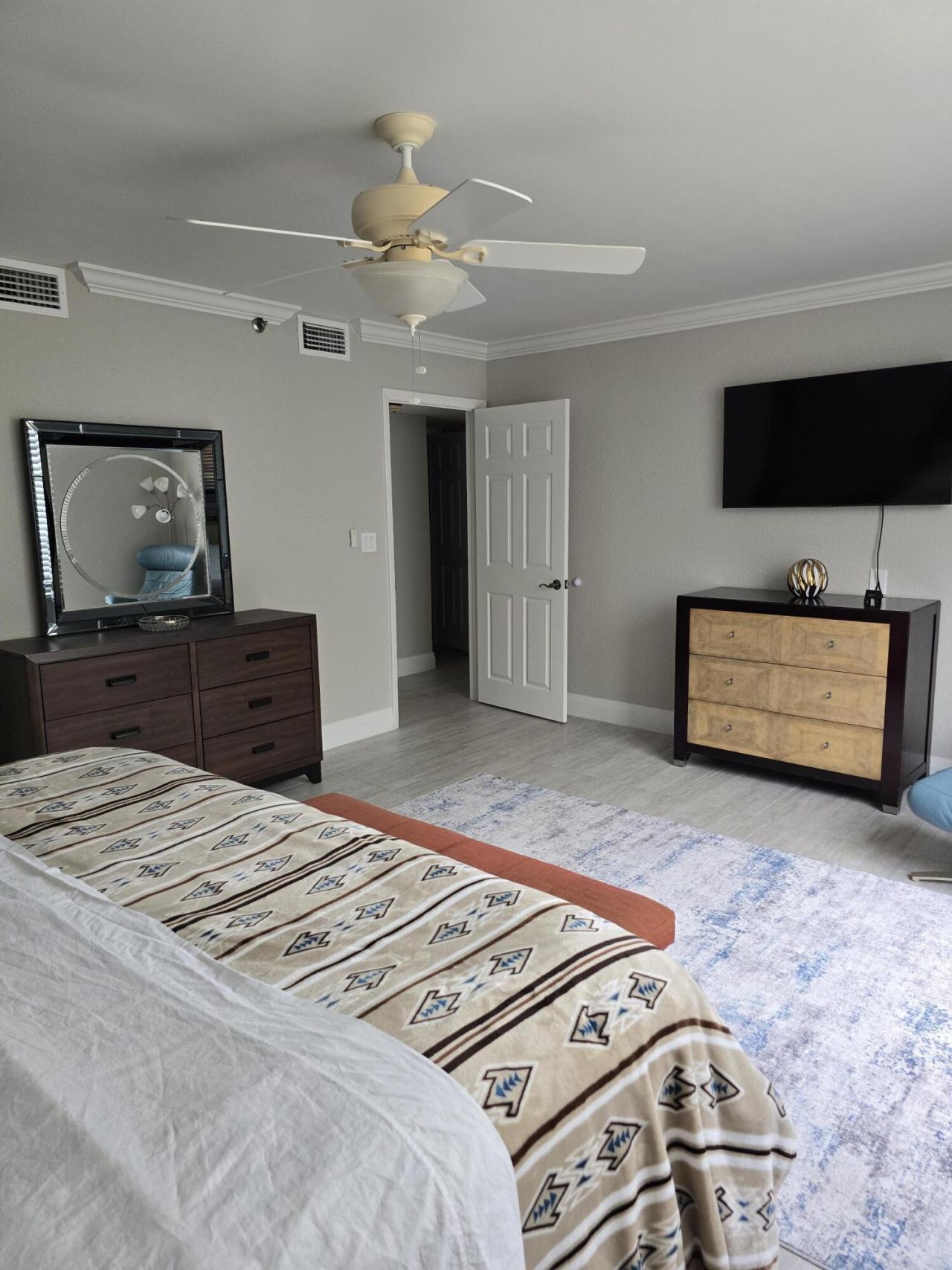 7580 Regency Lake Drive, Unit 402, Boca Raton, FL 33433 Photo