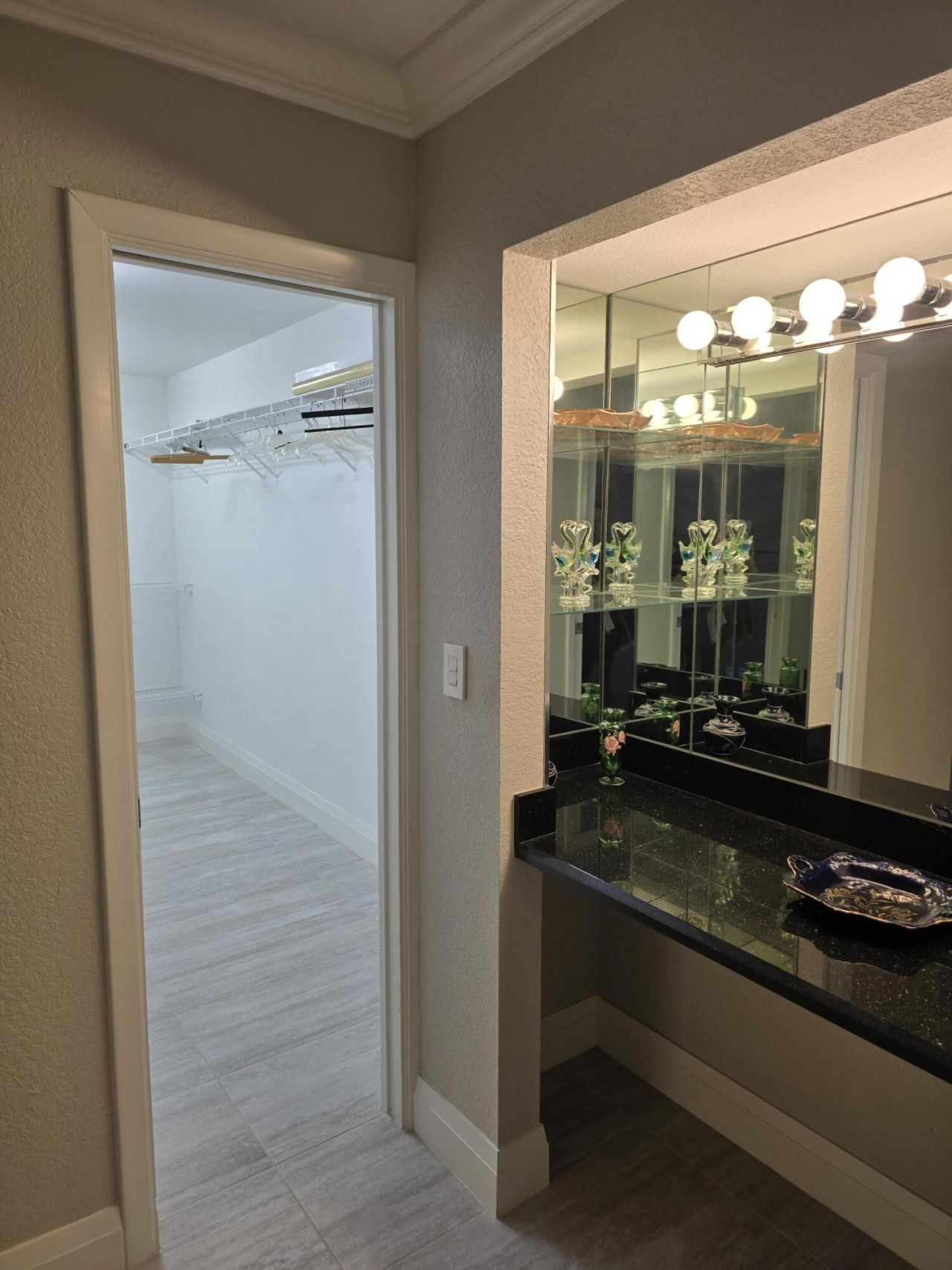7580 Regency Lake Drive, Unit 402, Boca Raton, FL 33433 Photo
