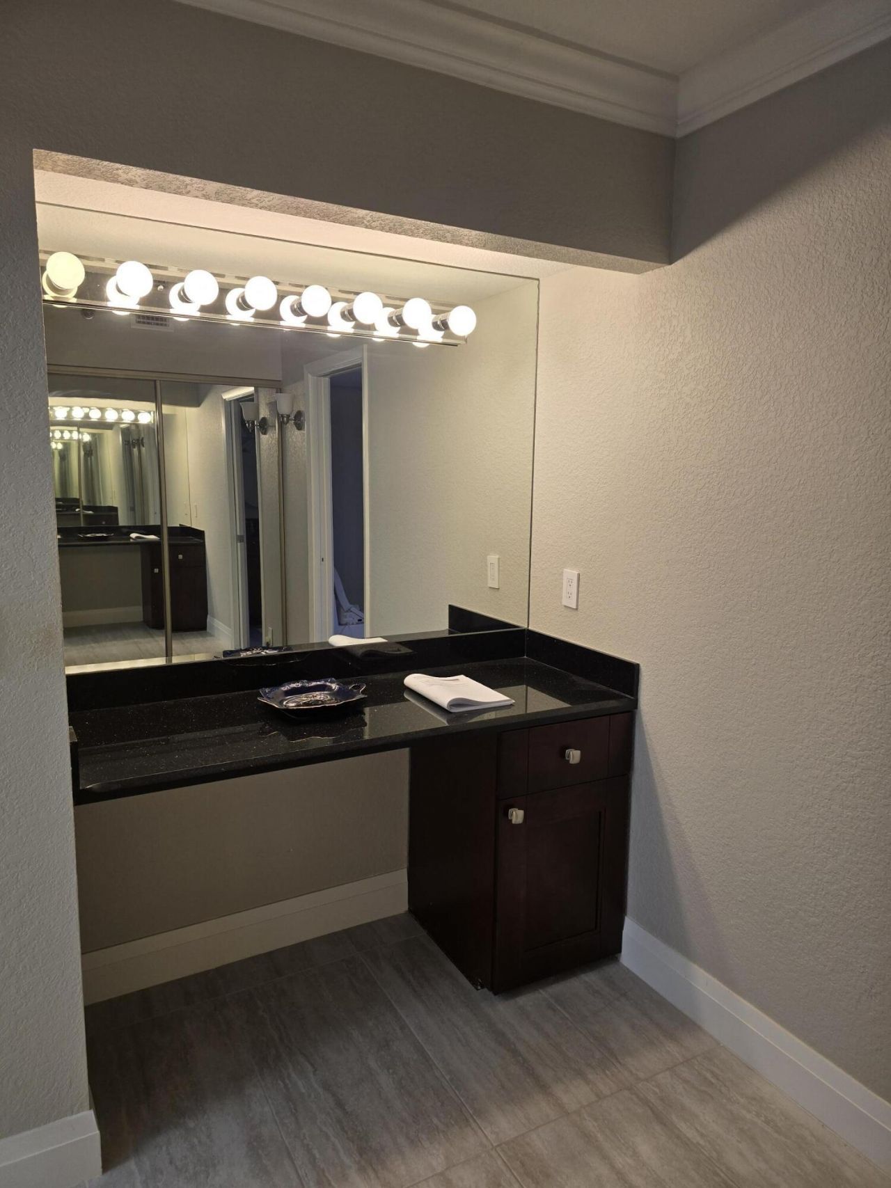 7580 Regency Lake Drive, Unit 402, Boca Raton, FL 33433 Photo