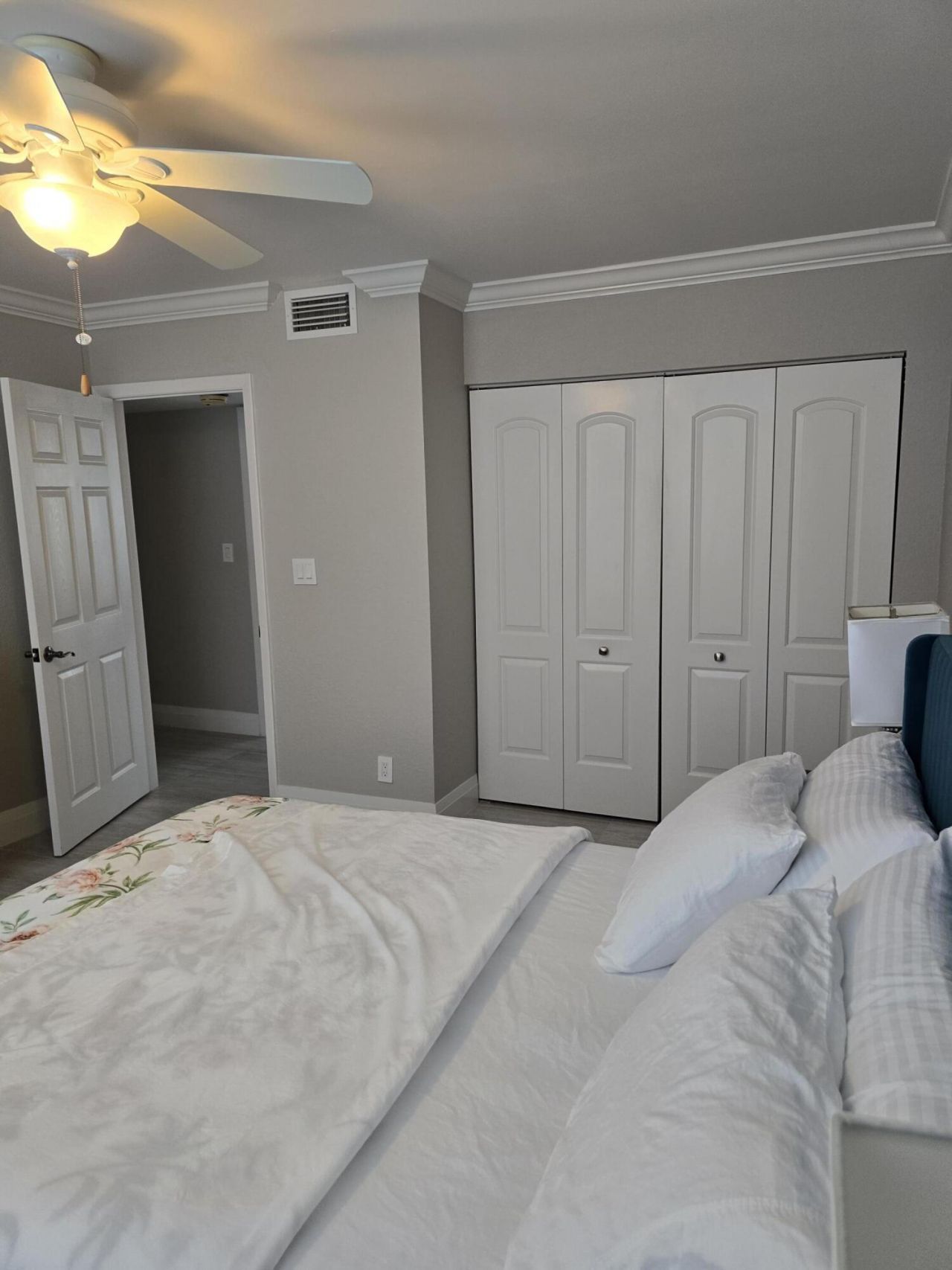 7580 Regency Lake Drive, Unit 402, Boca Raton, FL 33433 Photo