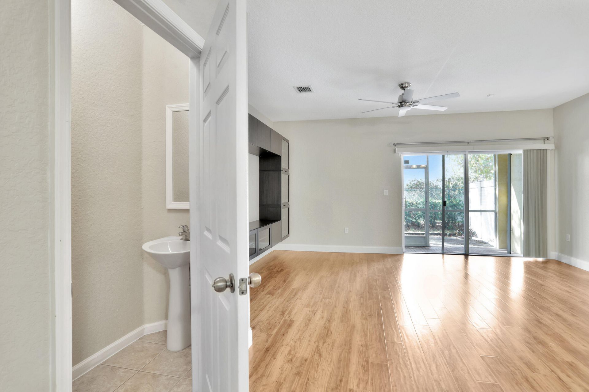 6527 Catalina Lane, Tamarac, FL 33321 Photo