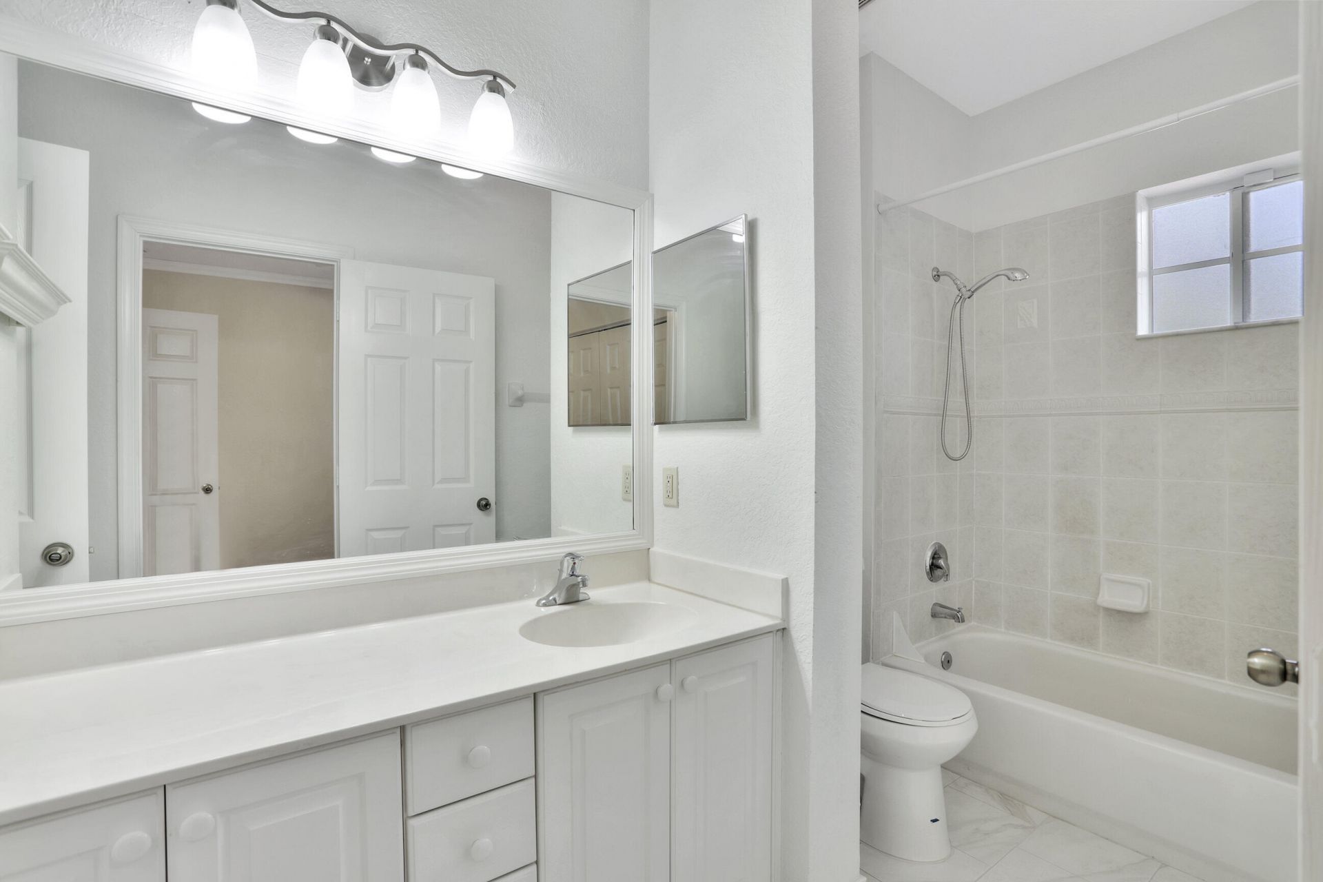 6527 Catalina Lane, Tamarac, FL 33321 Photo