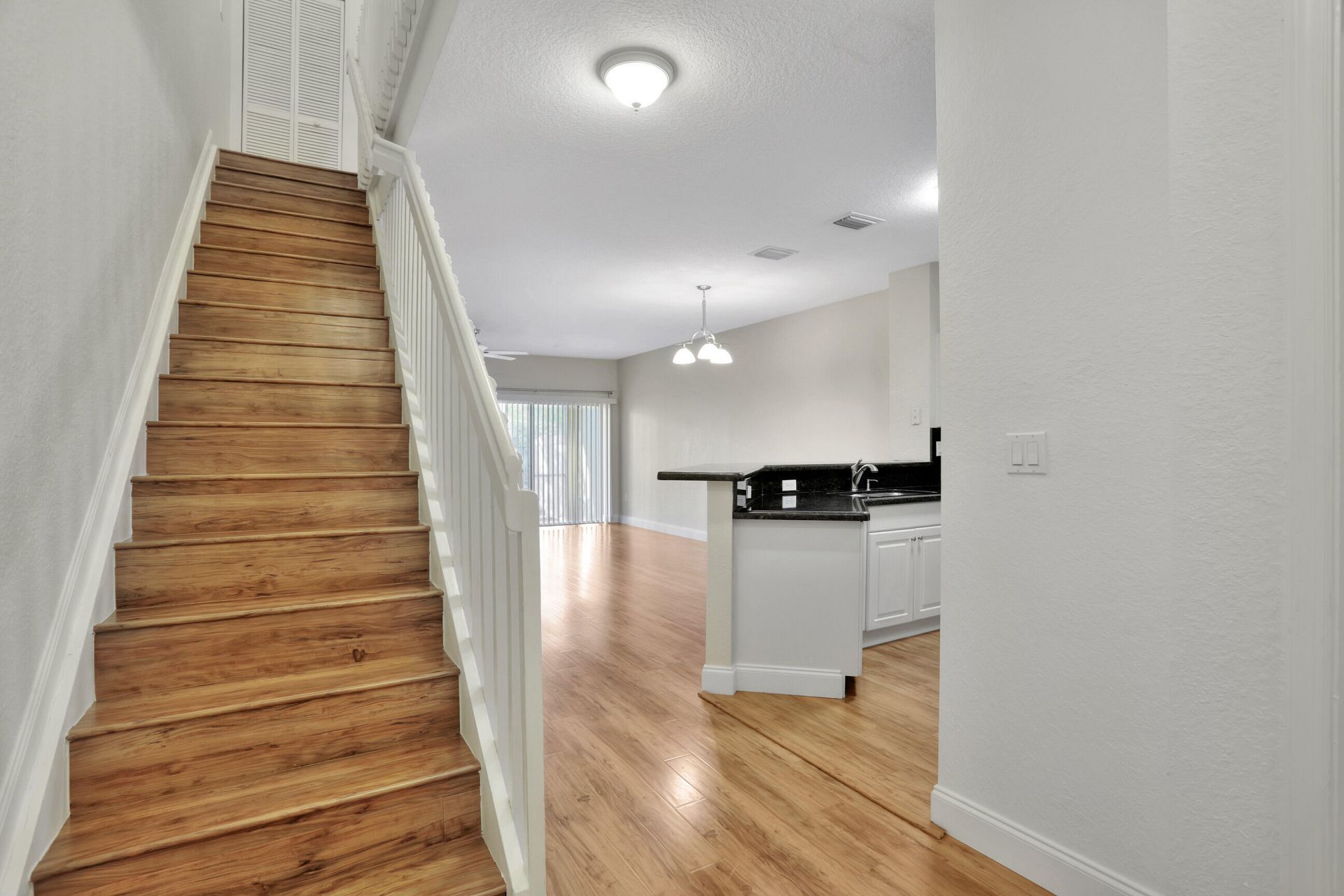 6527 Catalina Lane, Tamarac, FL 33321 Photo