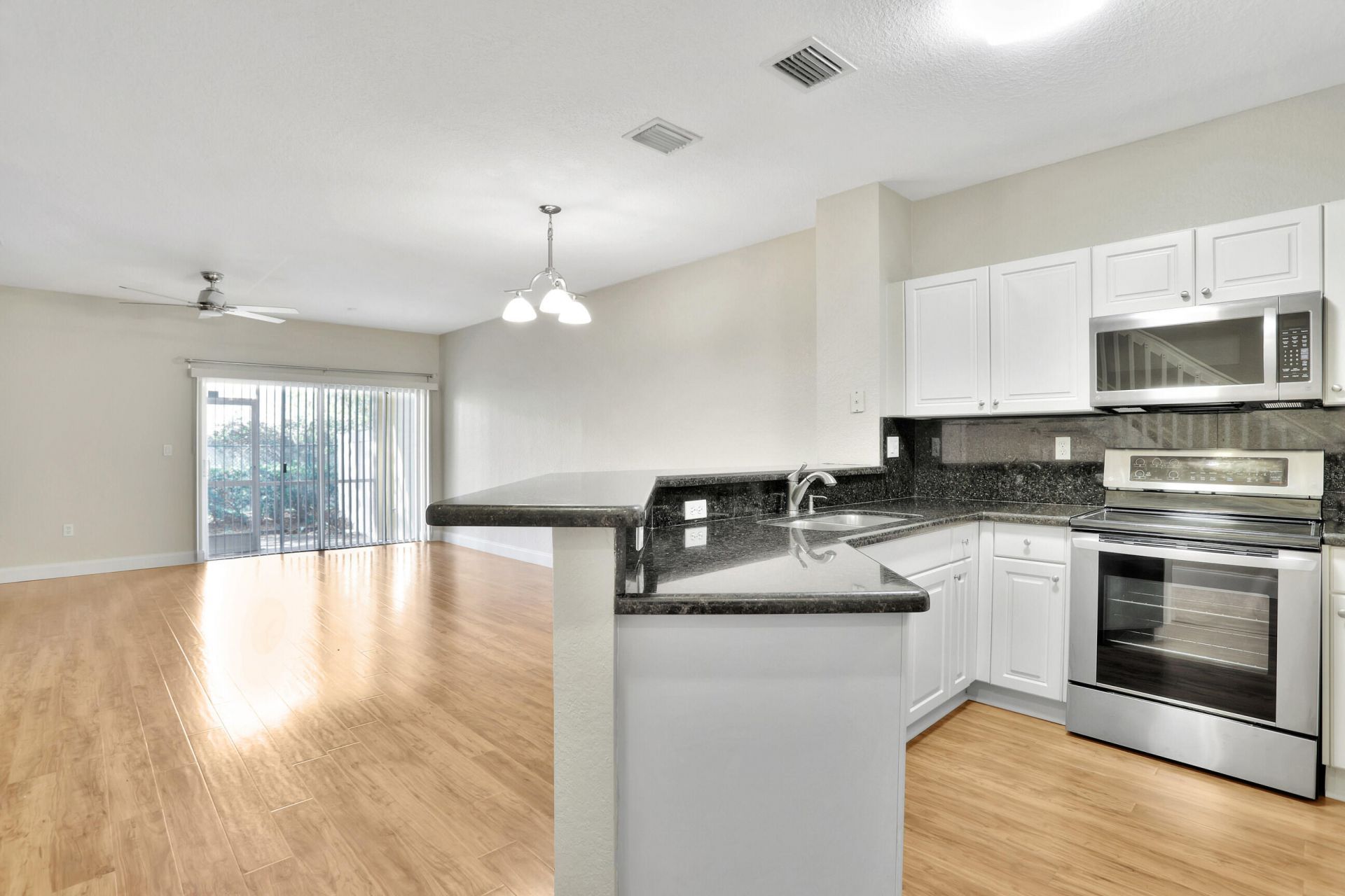 6527 Catalina Lane, Tamarac, FL 33321 Photo
