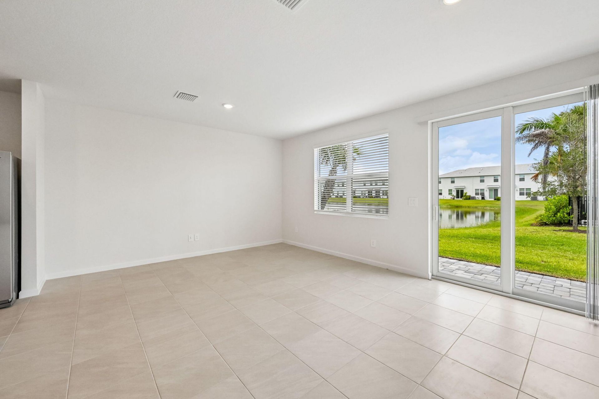 655 Salisbury Circle, Fort Pierce, FL 34982 Photo