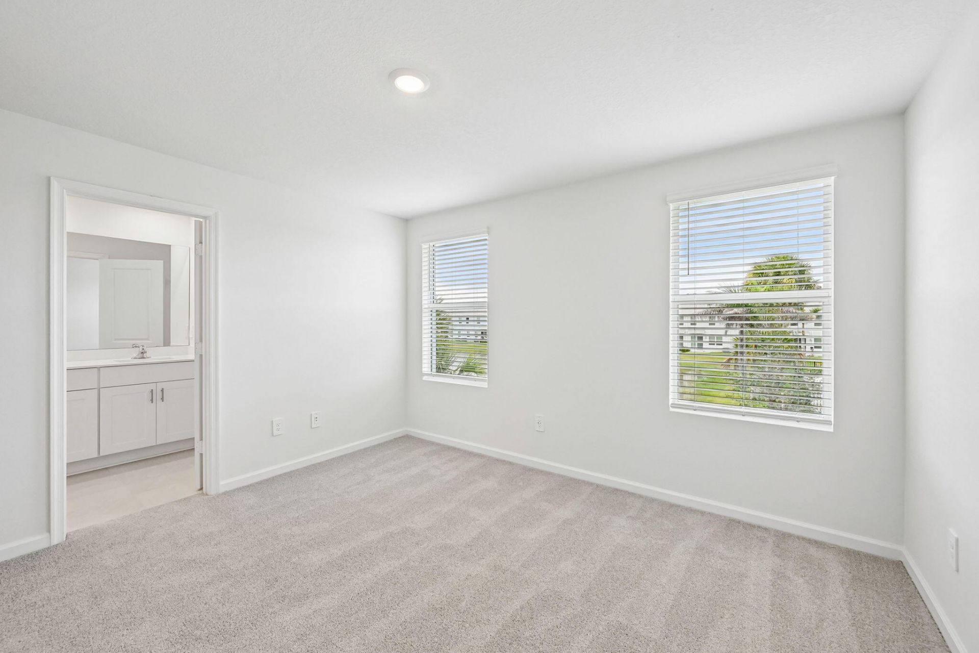655 Salisbury Circle, Fort Pierce, FL 34982 Photo