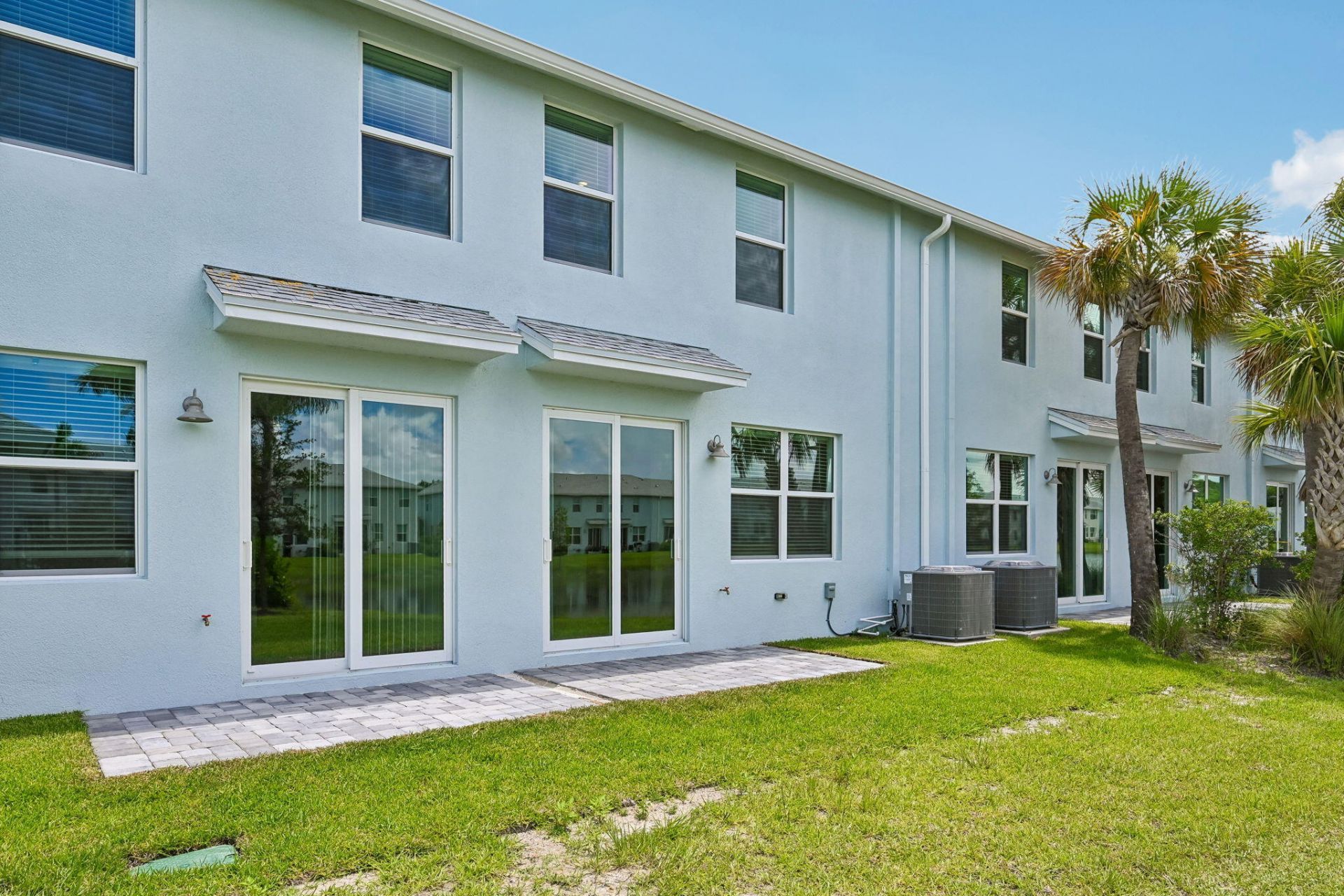 655 Salisbury Circle, Fort Pierce, FL 34982 Photo