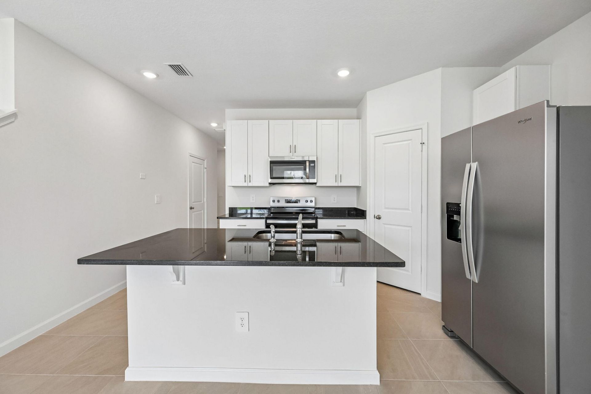 655 Salisbury Circle, Fort Pierce, FL 34982 Photo