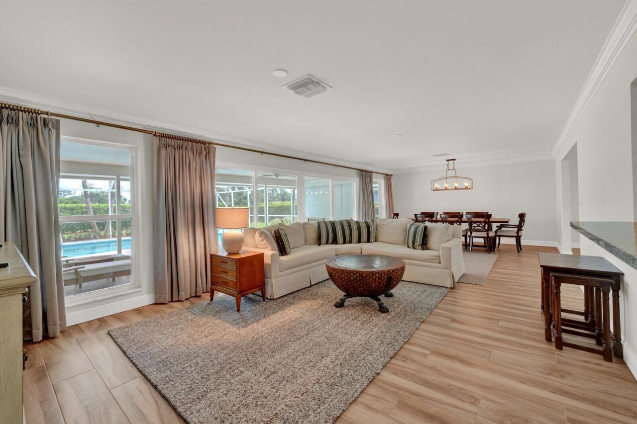 341 Glenbrook Drive, Atlantis, FL 33462 Photo
