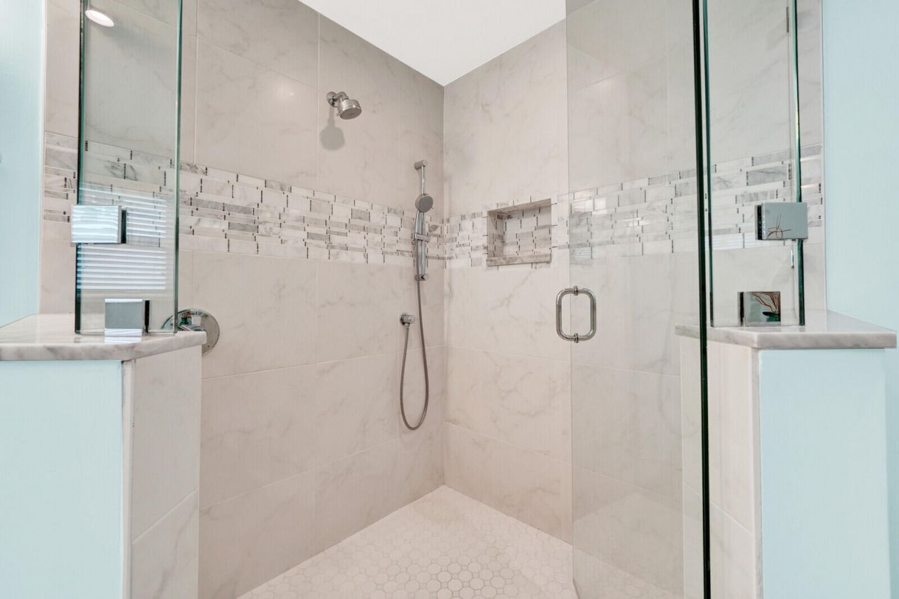 341 Glenbrook Drive, Atlantis, FL 33462 Photo