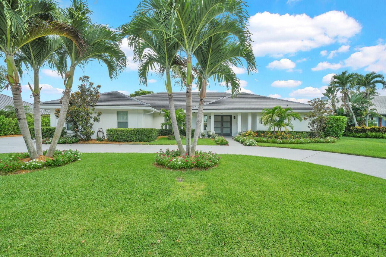 341 Glenbrook Drive, Atlantis, FL 33462 Photo
