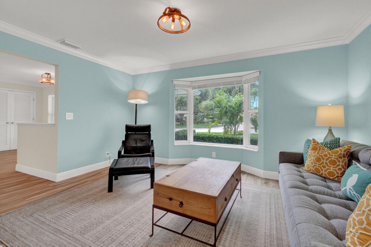 341 Glenbrook Drive, Atlantis, FL 33462 Photo