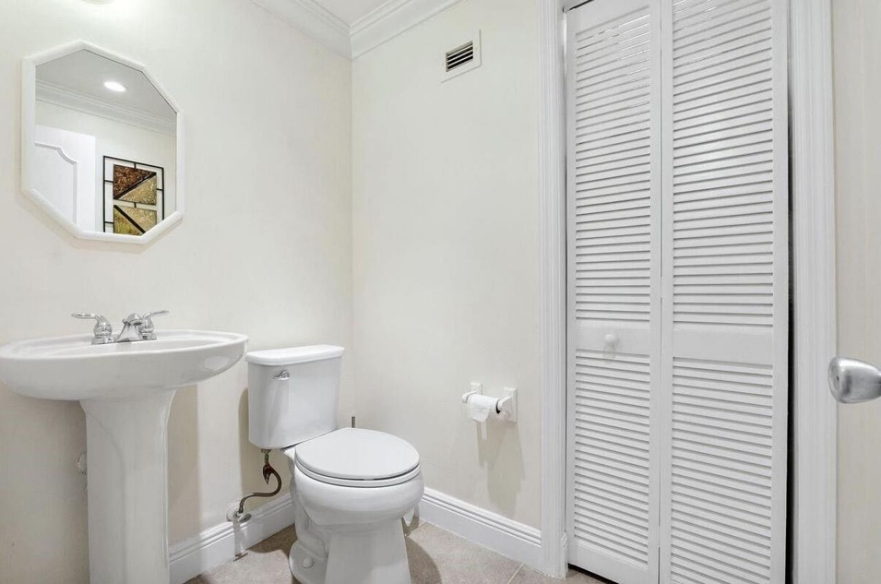 1500 S Ocean Boulevard, Unit 706, Lauderdale by the Sea, FL 33062 Photo