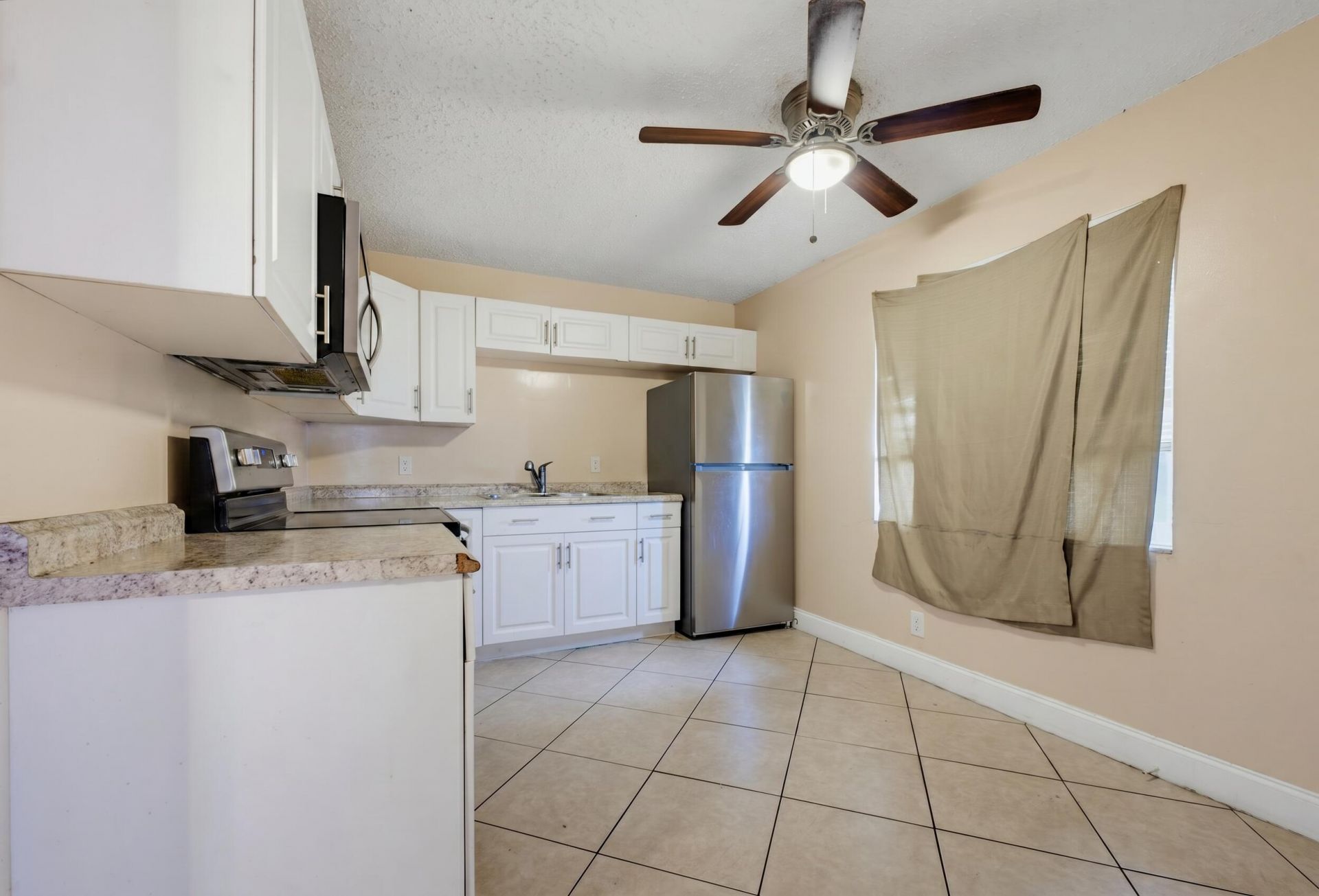 1525 W 17th Street, Riviera Beach, FL 33404 Photo