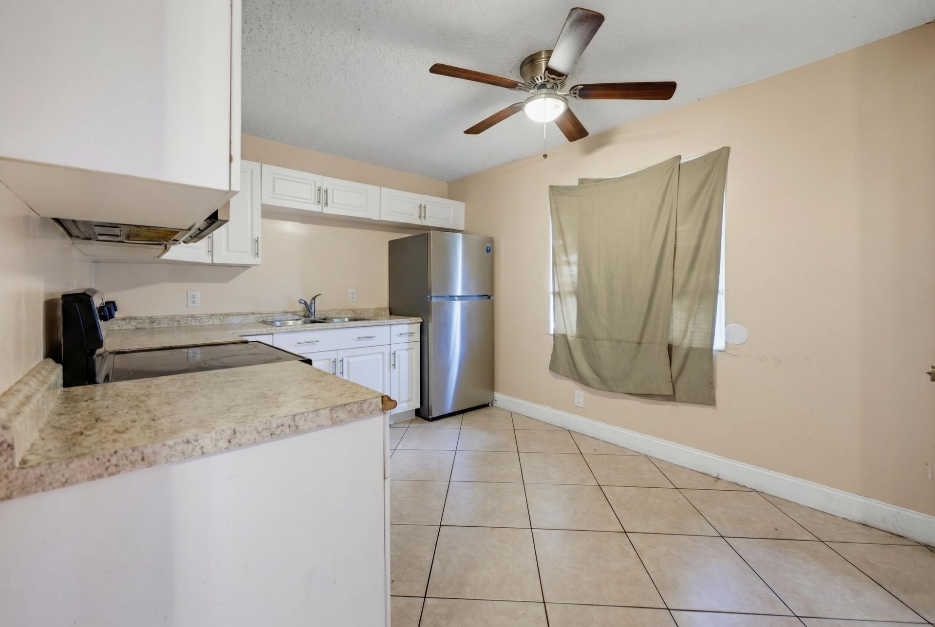 1525 W 17th Street, Riviera Beach, FL 33404 Photo