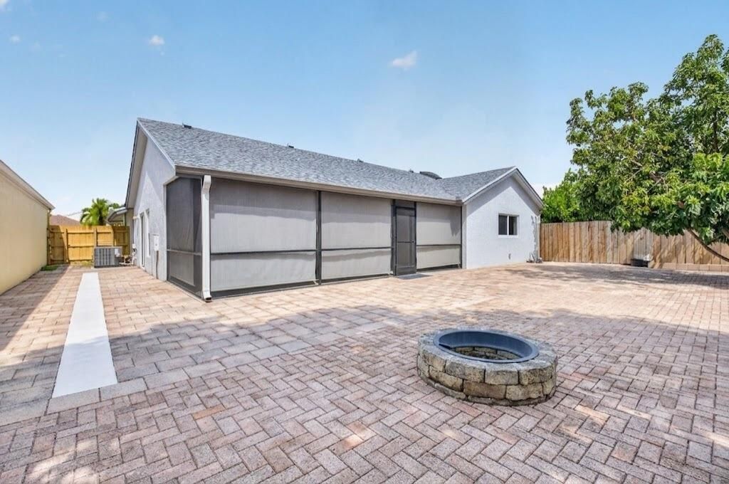 21070 Woodspring Avenue, Boca Raton, FL 33428 Photo