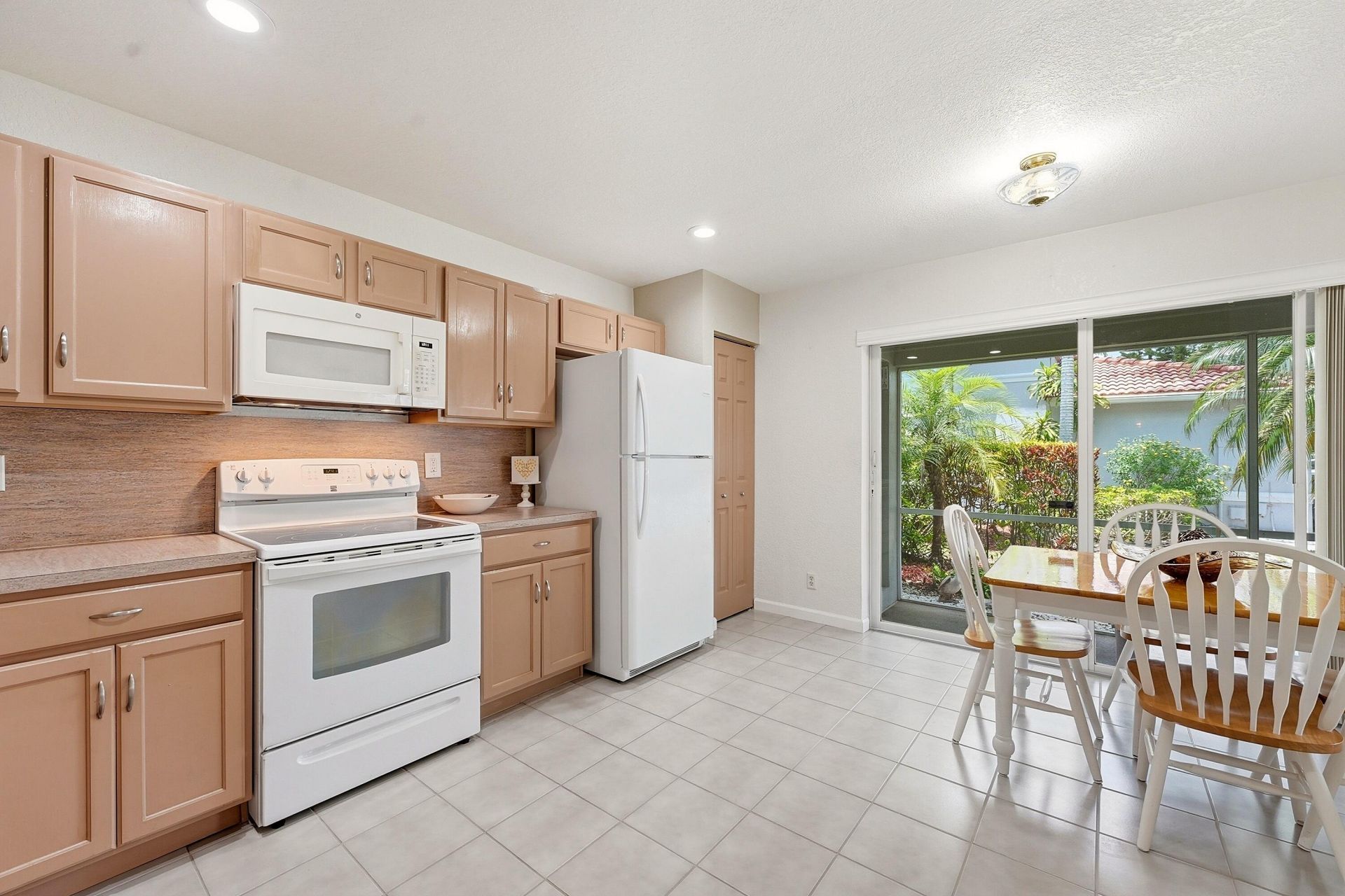 5511 Crossing Rocks Court, Riviera Beach, FL 33407 Photo