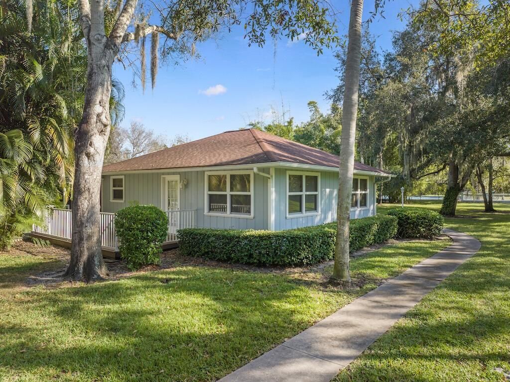 4790 16th Street, Vero Beach, FL 32966 Photo