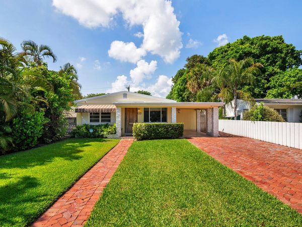 326 Marlborough Place, West Palm Beach, FL 33405