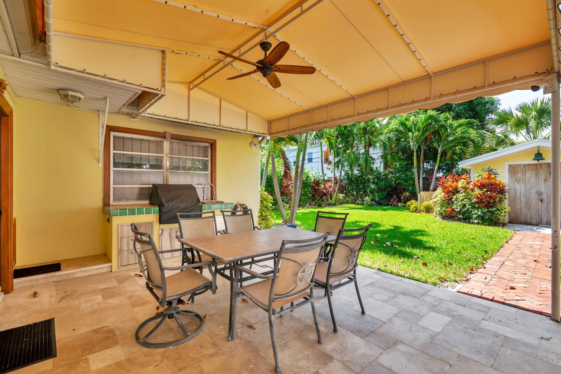 326 Marlborough Place, West Palm Beach, FL 33405 Photo