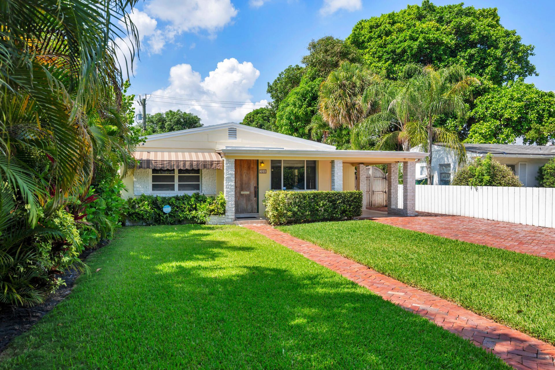 326 Marlborough Place, West Palm Beach, FL 33405 Photo