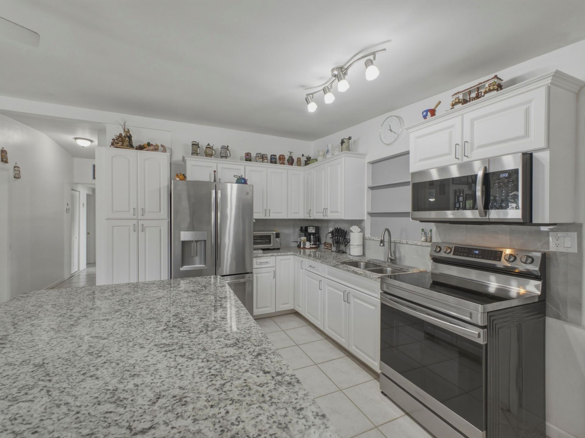 754 Hibiscus Drive, Royal Palm Beach, FL 33411 Photo