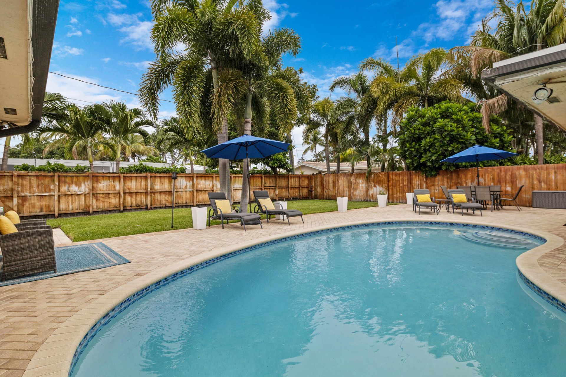 2070 NE 63rd Street, Fort Lauderdale, FL 33308 Photo