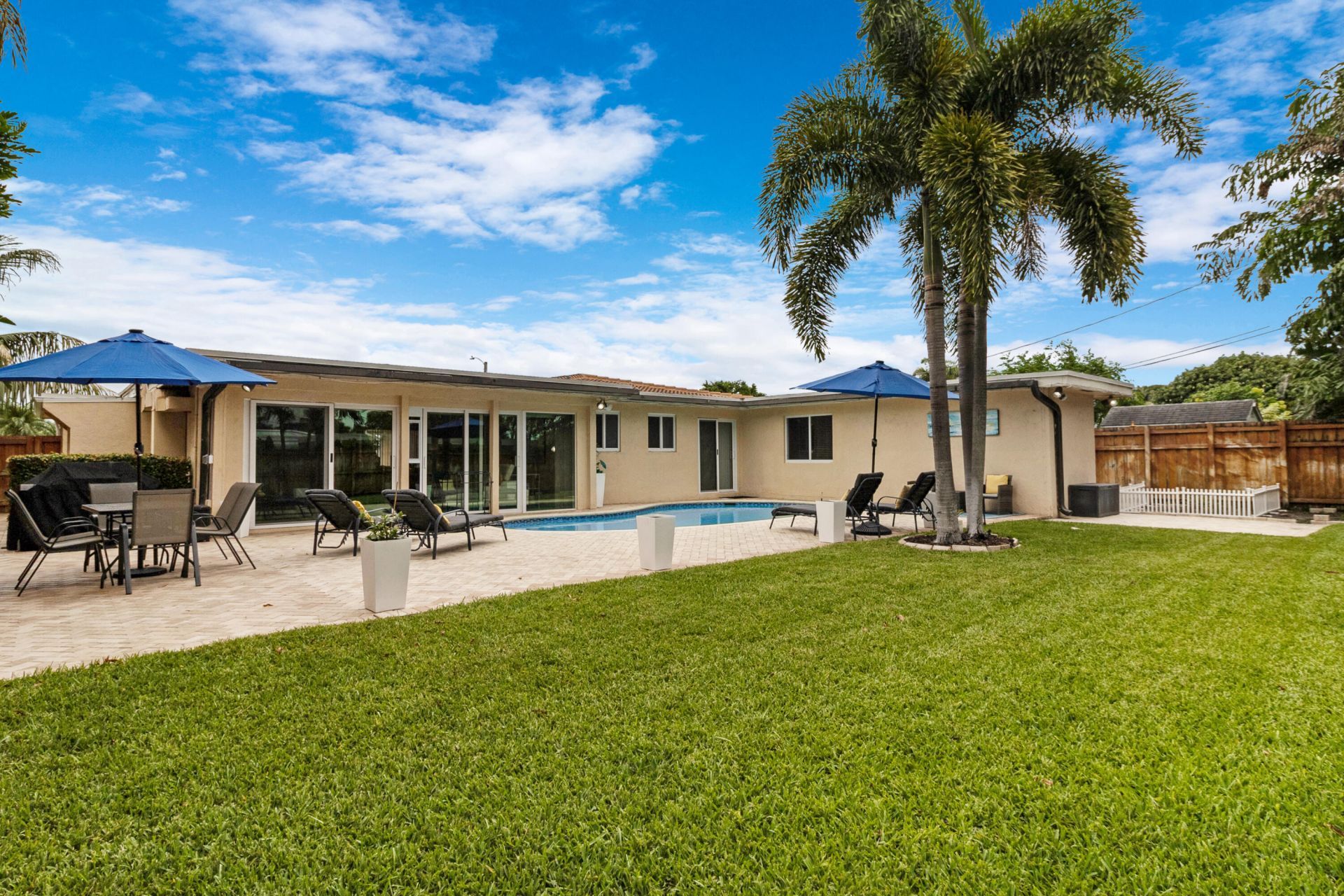 2070 NE 63rd Street, Fort Lauderdale, FL 33308 Photo
