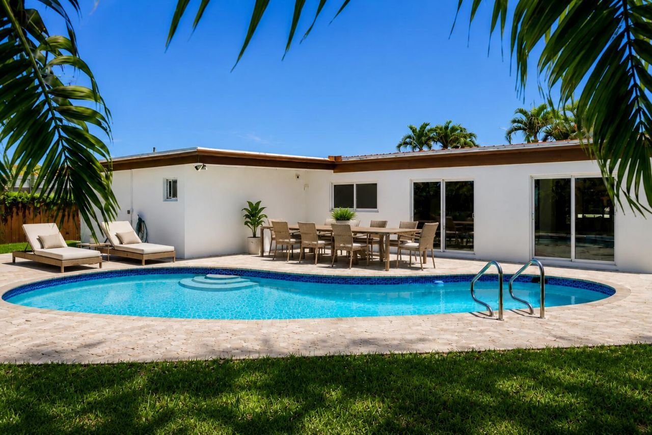 4815 Cleveland Street, Hollywood, FL 33021 Photo