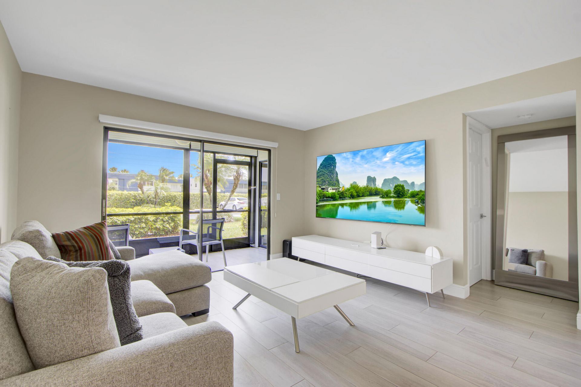 15451 Pembridge Drive, Unit 206, Delray Beach, FL 33484 Photo