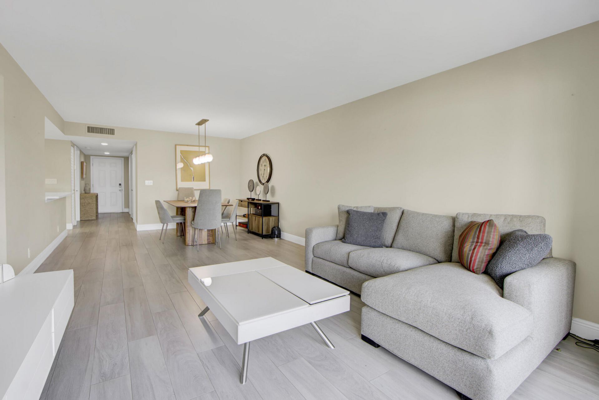 15451 Pembridge Drive, Unit 206, Delray Beach, FL 33484 Photo