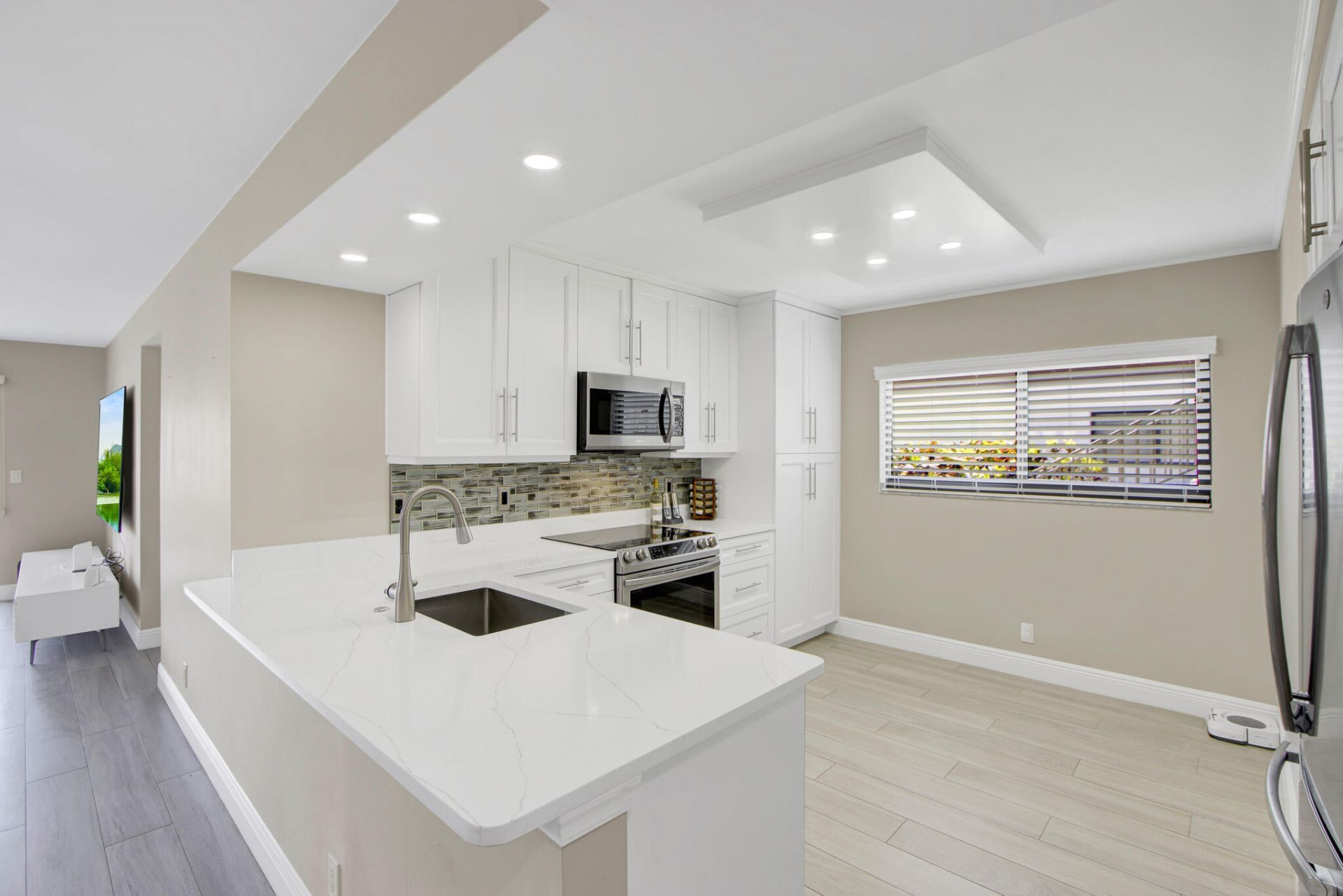 15451 Pembridge Drive, Unit 206, Delray Beach, FL 33484 Photo